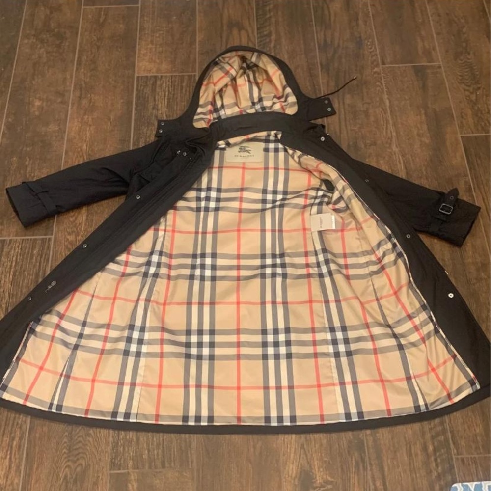 Burberry black raincoat